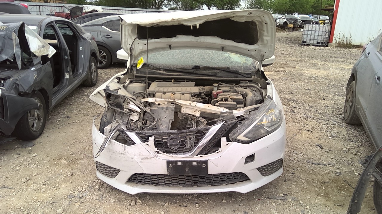 https://f005.backblazeb2.com/file/img-partshotlines-com/Inventory/EX127/Vehicle/19095_01.jpg