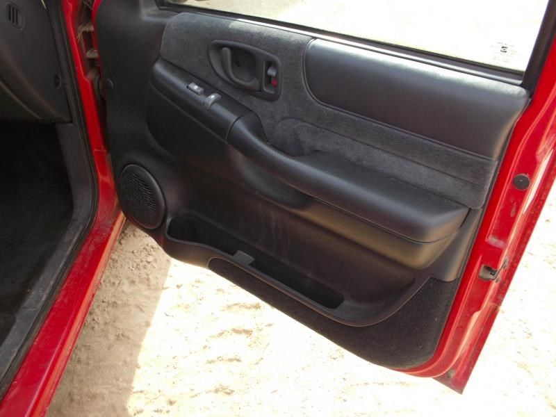 https://f005.backblazeb2.com/file/img-partshotlines-com/Inventory/EX165/Vehicle/11143_10.jpg