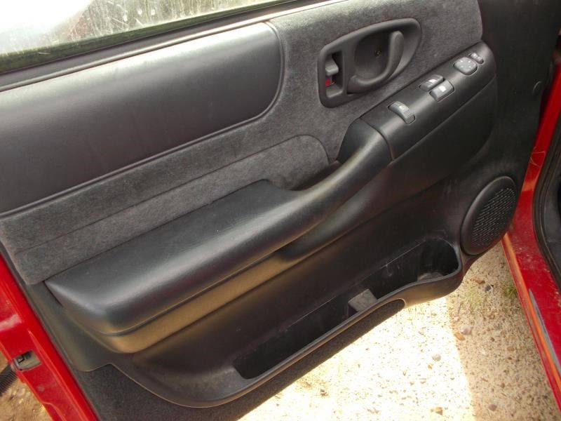 https://f005.backblazeb2.com/file/img-partshotlines-com/Inventory/EX165/Vehicle/11143_11.jpg