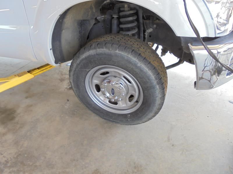 https://f005.backblazeb2.com/file/img-partshotlines-com/Inventory/EX165/Vehicle/12233_02.jpg