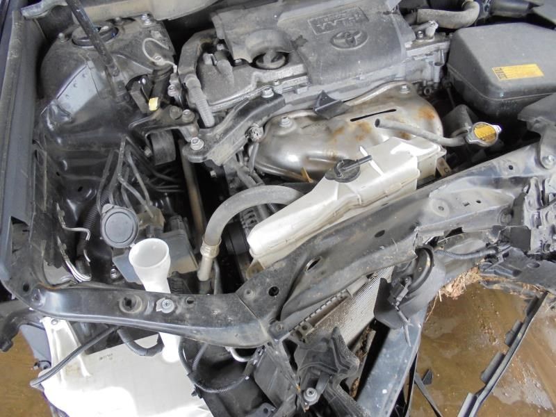 https://f005.backblazeb2.com/file/img-partshotlines-com/Inventory/EX165/Vehicle/13260_02.jpg