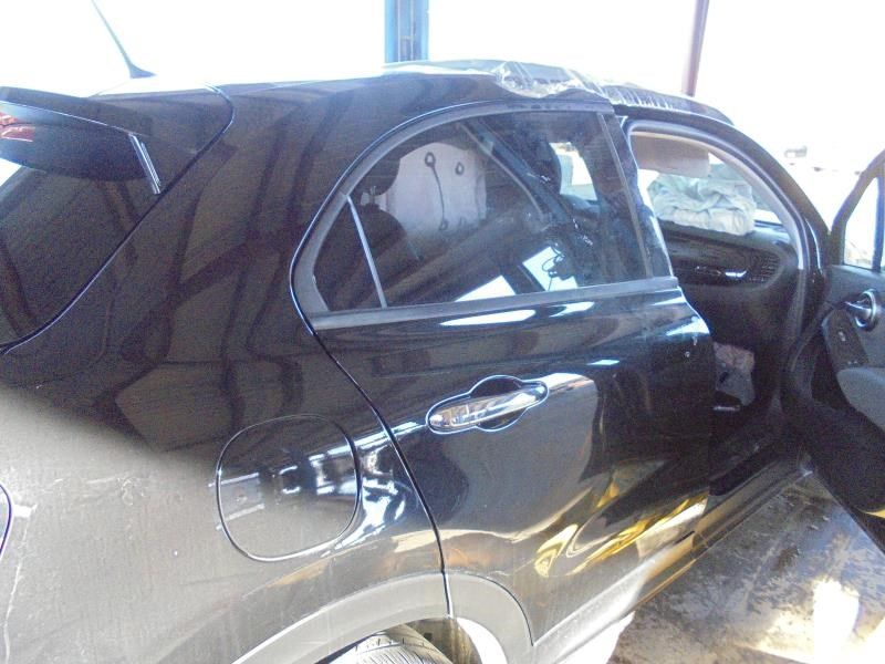 https://f005.backblazeb2.com/file/img-partshotlines-com/Inventory/EX165/Vehicle/15753_10.jpg