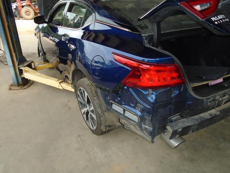 https://f005.backblazeb2.com/file/img-partshotlines-com/Inventory/EX165/Vehicle/23096_11.jpg