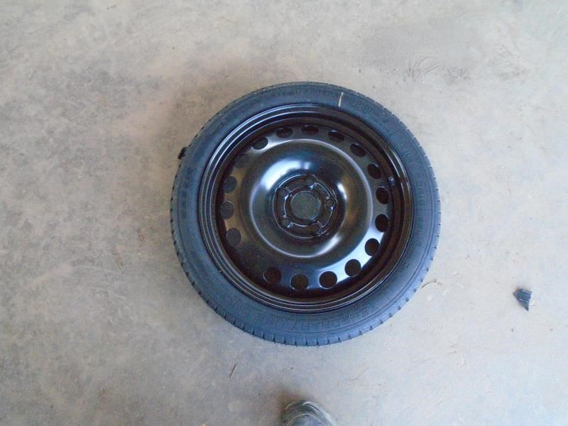 https://f005.backblazeb2.com/file/img-partshotlines-com/Inventory/EX165/Vehicle/28153_08.jpg