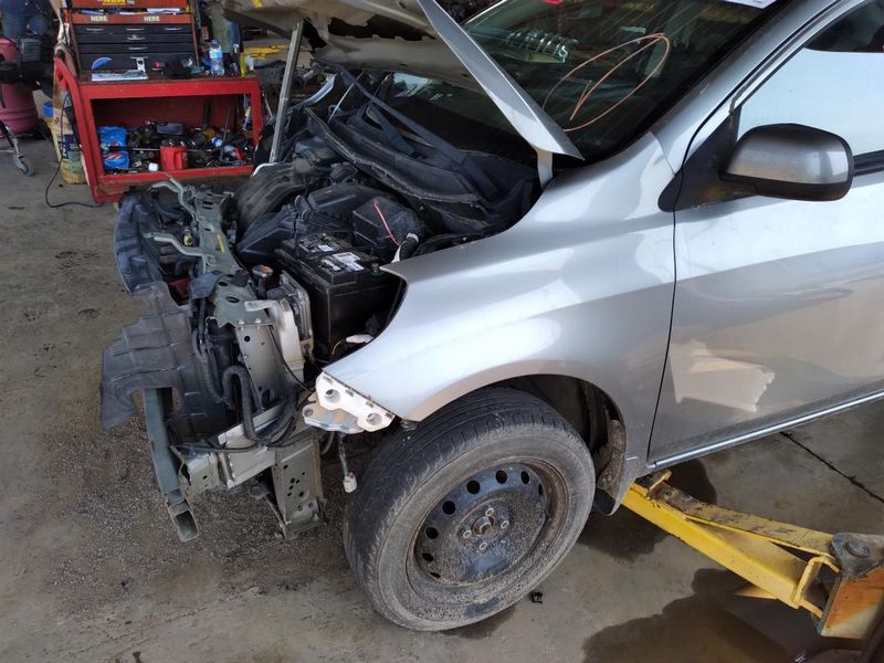 https://f005.backblazeb2.com/file/img-partshotlines-com/Inventory/EX165/Vehicle/33888_06.jpg