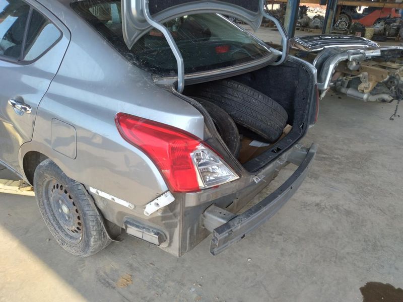 https://f005.backblazeb2.com/file/img-partshotlines-com/Inventory/EX165/Vehicle/33888_09.jpg
