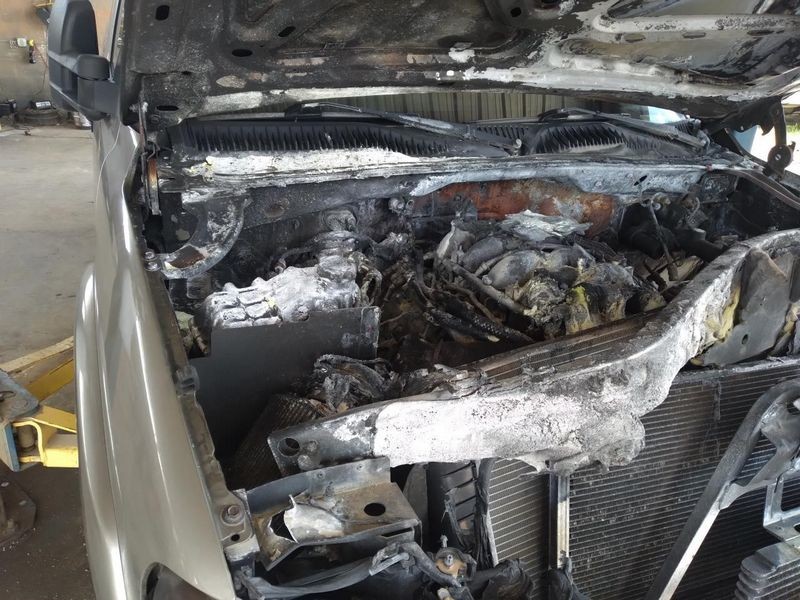 https://f005.backblazeb2.com/file/img-partshotlines-com/Inventory/EX165/Vehicle/34160_02.jpg