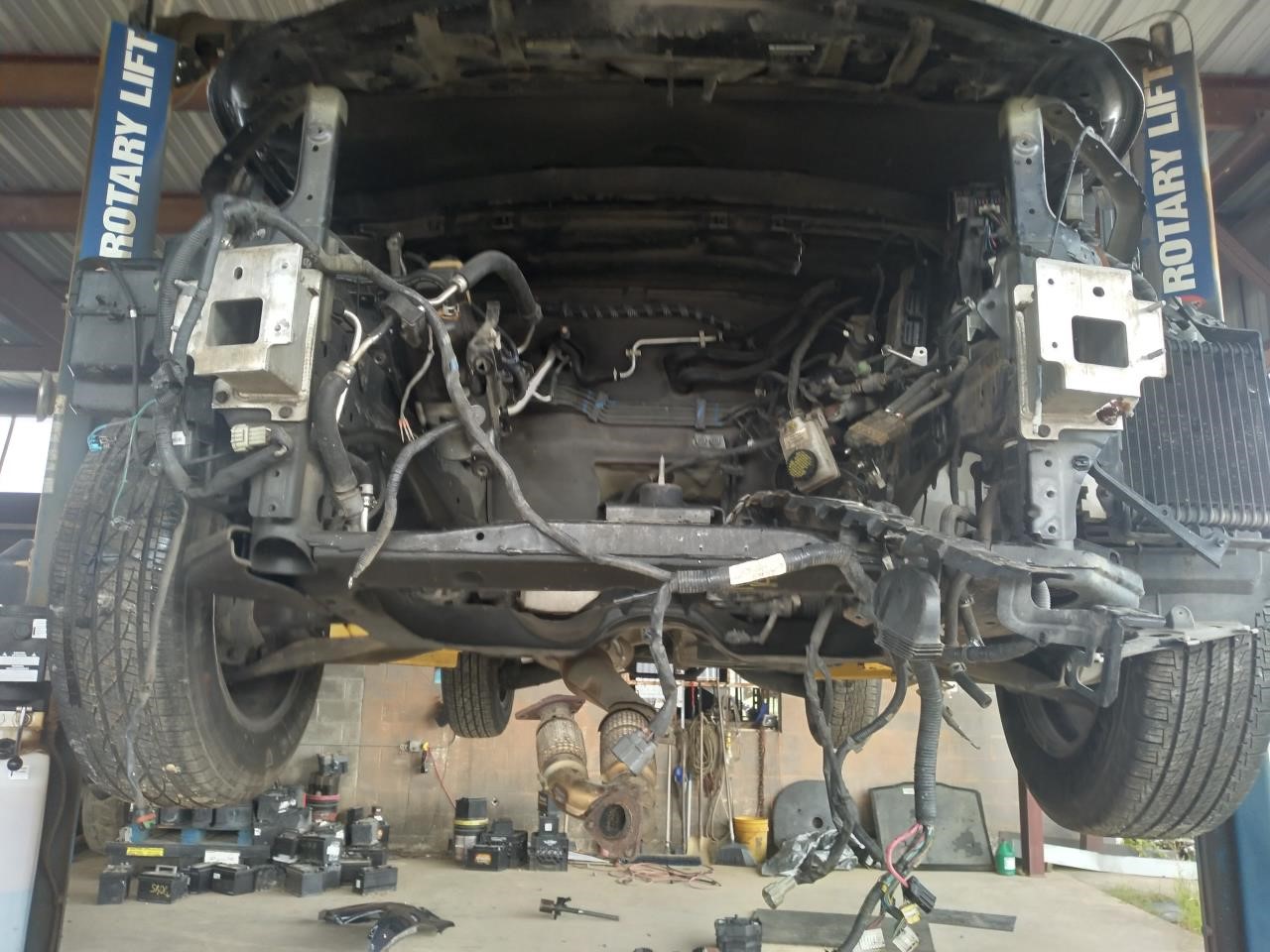 https://f005.backblazeb2.com/file/img-partshotlines-com/Inventory/EX165/Vehicle/34653_05.jpg