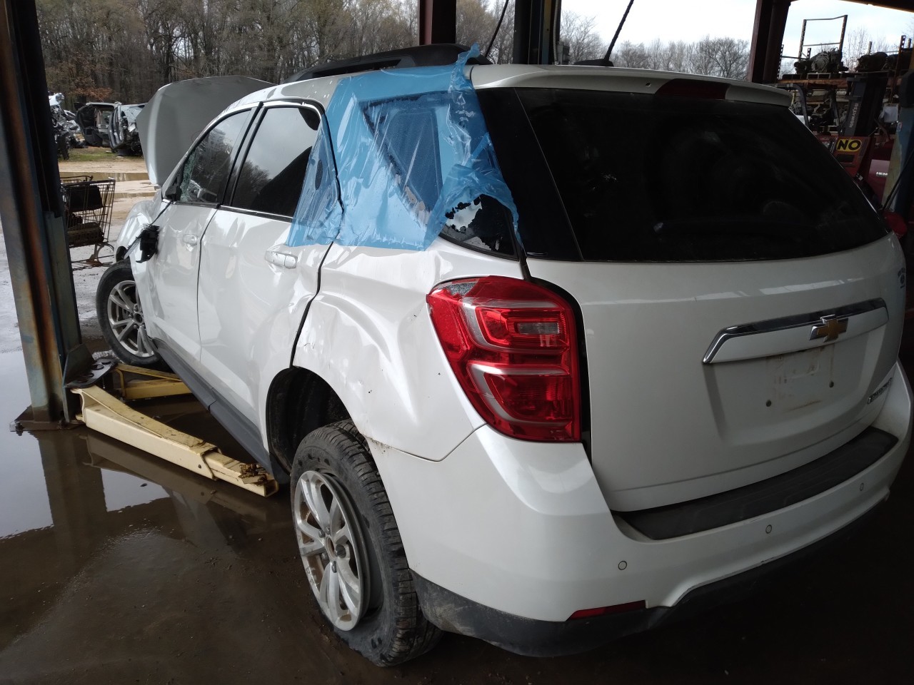 https://f005.backblazeb2.com/file/img-partshotlines-com/Inventory/EX165/Vehicle/34984_10.jpg