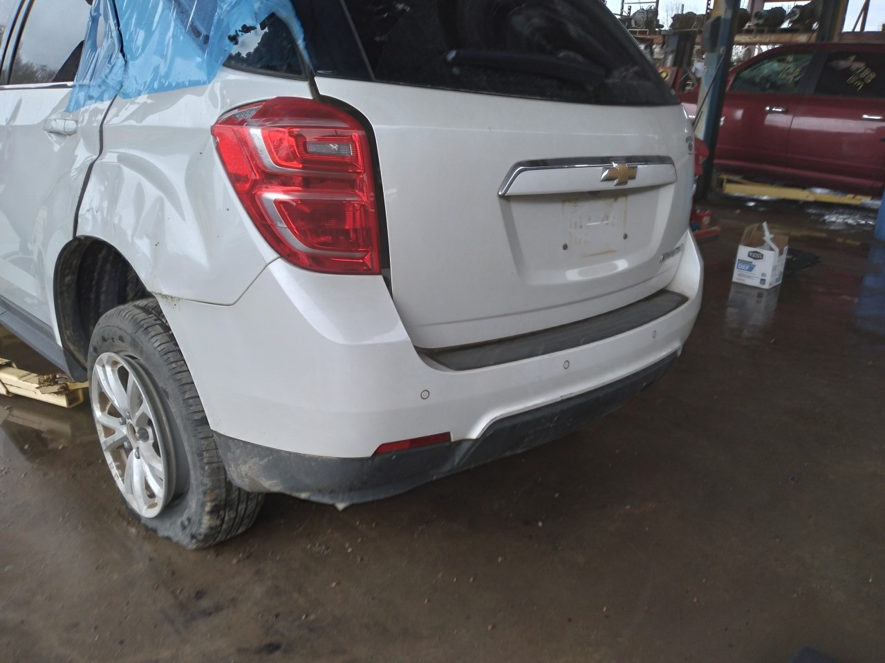 https://f005.backblazeb2.com/file/img-partshotlines-com/Inventory/EX165/Vehicle/34984_12.jpg