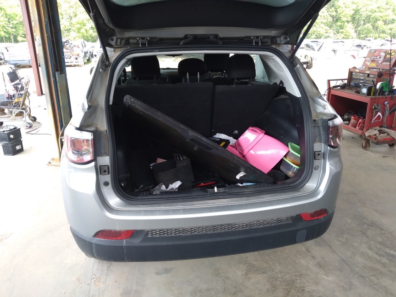 https://f005.backblazeb2.com/file/img-partshotlines-com/Inventory/EX165/Vehicle/35437_11.jpg