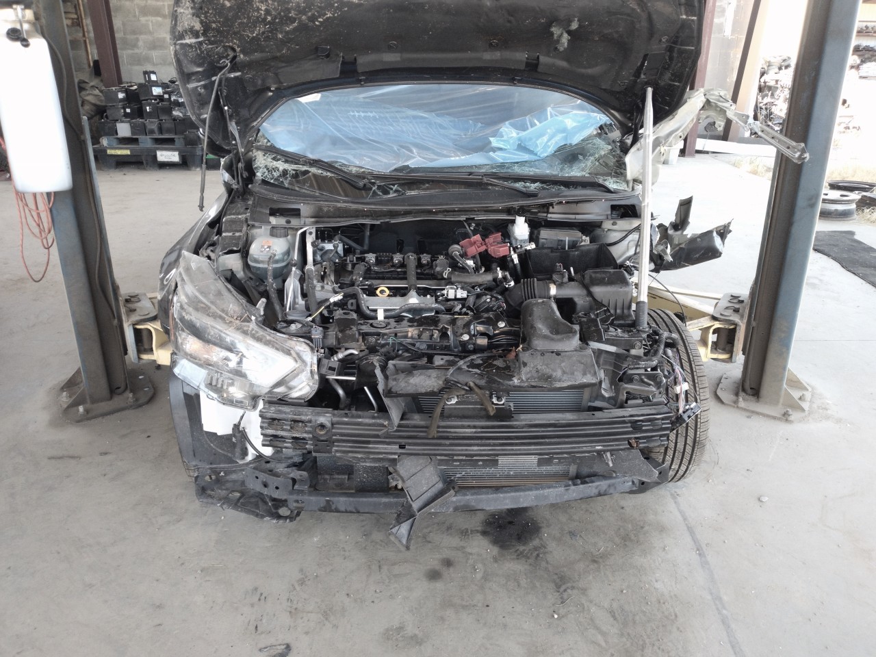 https://f005.backblazeb2.com/file/img-partshotlines-com/Inventory/EX165/Vehicle/35876_01.jpg