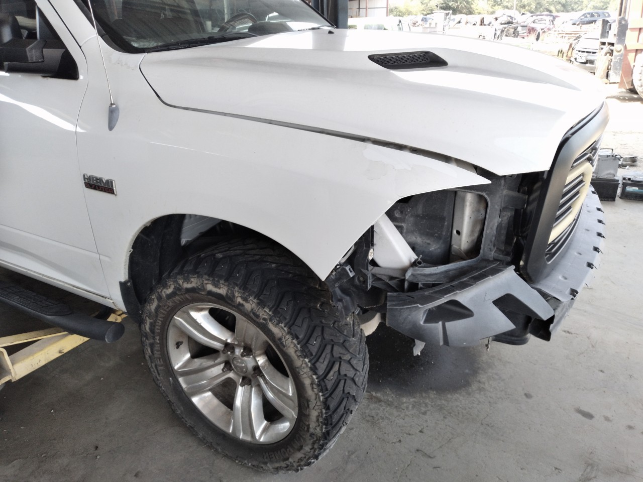 https://f005.backblazeb2.com/file/img-partshotlines-com/Inventory/EX165/Vehicle/35890_03.jpg