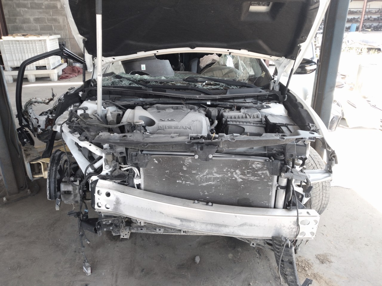 https://f005.backblazeb2.com/file/img-partshotlines-com/Inventory/EX165/Vehicle/35936_01.jpg