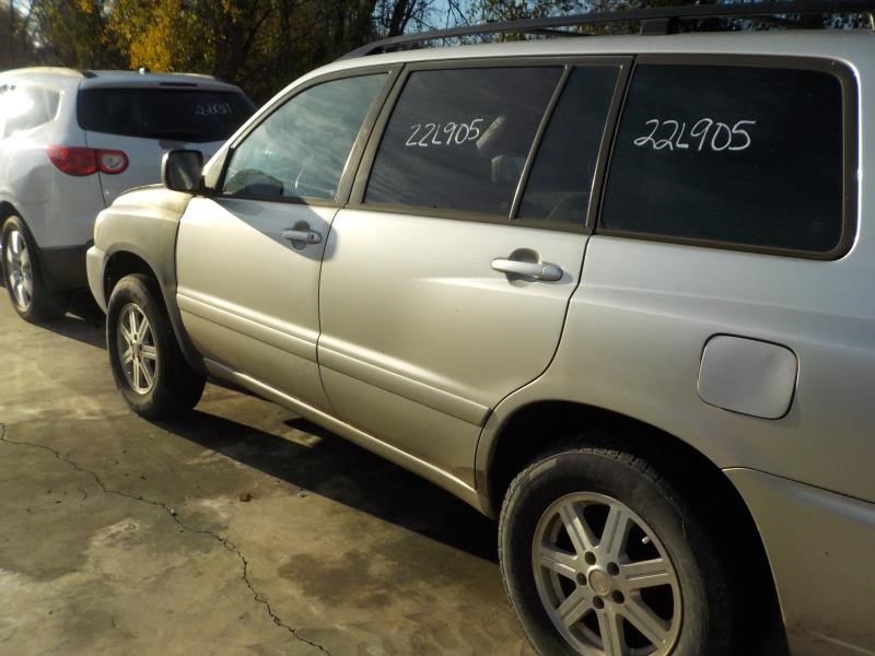https://f005.backblazeb2.com/file/img-partshotlines-com/Inventory/EX192/Vehicle/5725_05.jpg