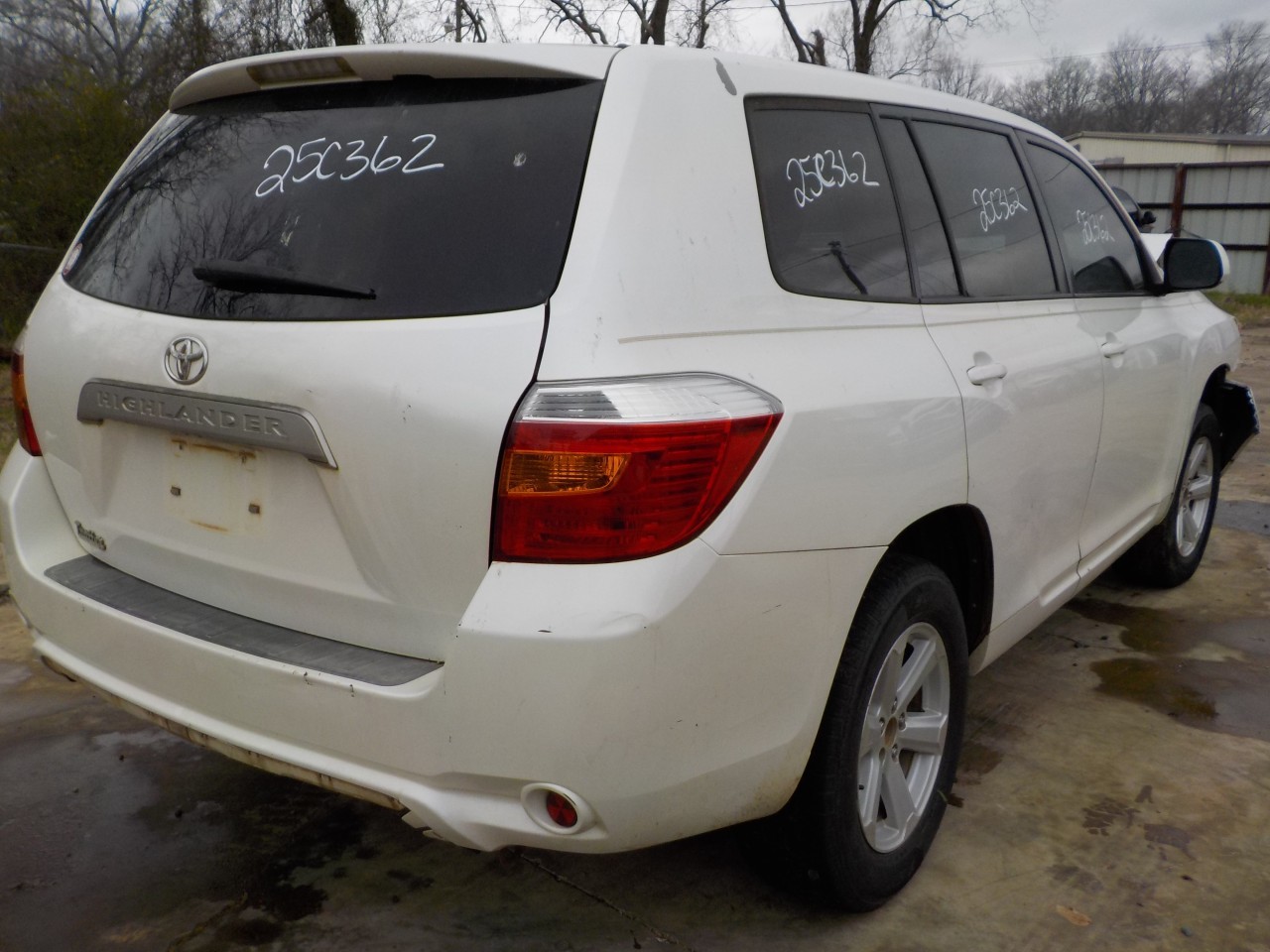 https://f005.backblazeb2.com/file/img-partshotlines-com/Inventory/EX192/Vehicle/6069_06.jpg