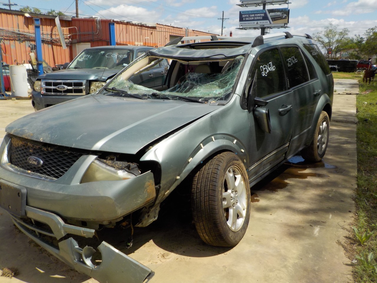 https://f005.backblazeb2.com/file/img-partshotlines-com/Inventory/EX192/Vehicle/6078_02.jpg