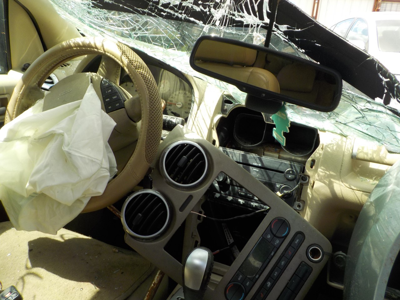 https://f005.backblazeb2.com/file/img-partshotlines-com/Inventory/EX192/Vehicle/6078_12.jpg