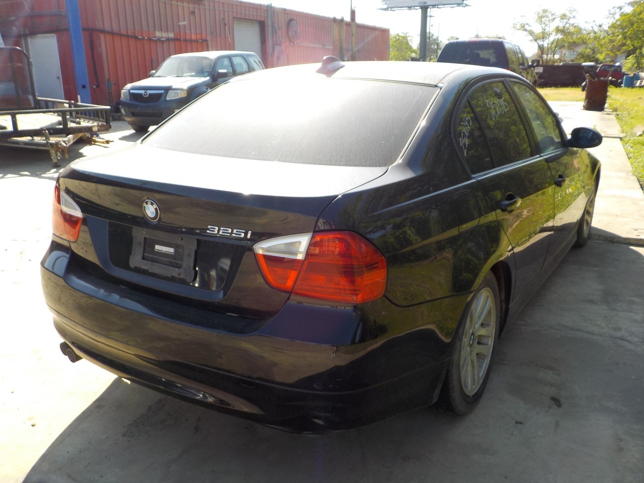 https://f005.backblazeb2.com/file/img-partshotlines-com/Inventory/EX192/Vehicle/6081_06.jpg