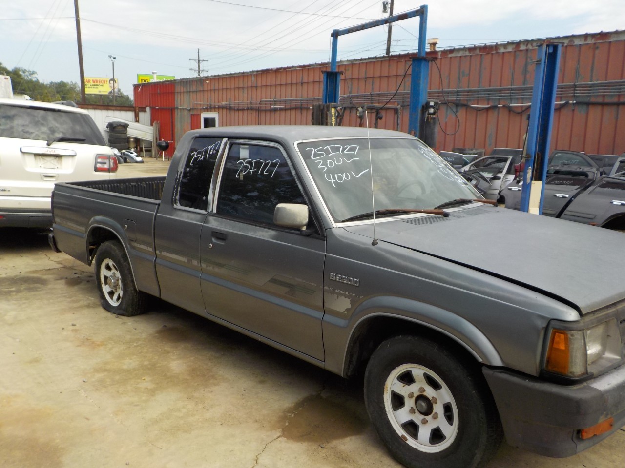 https://f005.backblazeb2.com/file/img-partshotlines-com/Inventory/EX192/Vehicle/6224_05.jpg