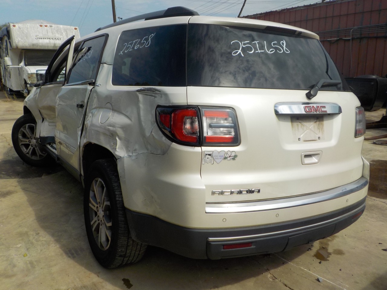 https://f005.backblazeb2.com/file/img-partshotlines-com/Inventory/EX192/Vehicle/6227_07.jpg
