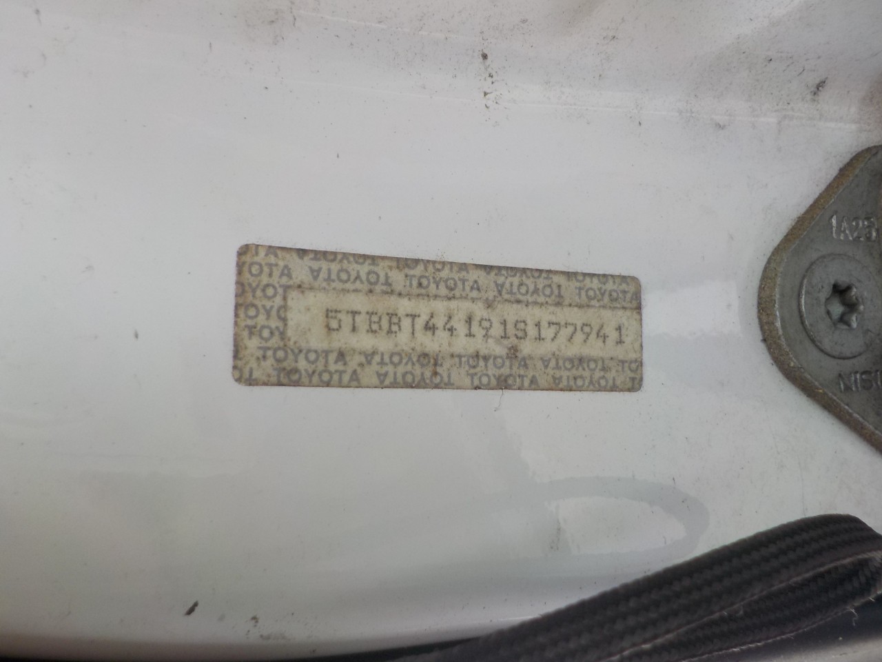 https://f005.backblazeb2.com/file/img-partshotlines-com/Inventory/EX192/Vehicle/6650_01.jpg