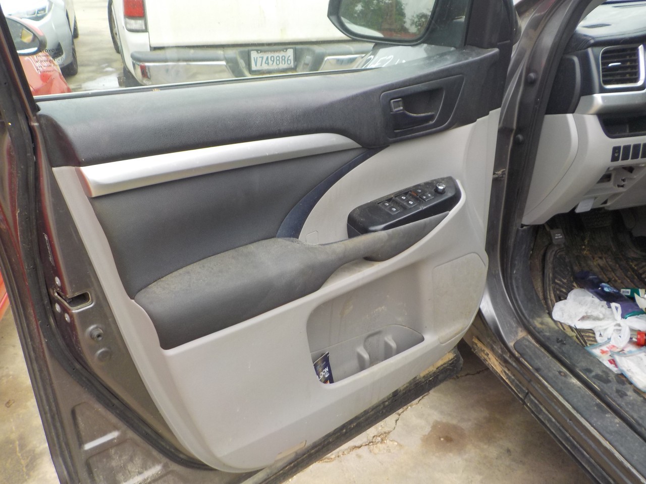 https://f005.backblazeb2.com/file/img-partshotlines-com/Inventory/EX192/Vehicle/6651_10.jpg