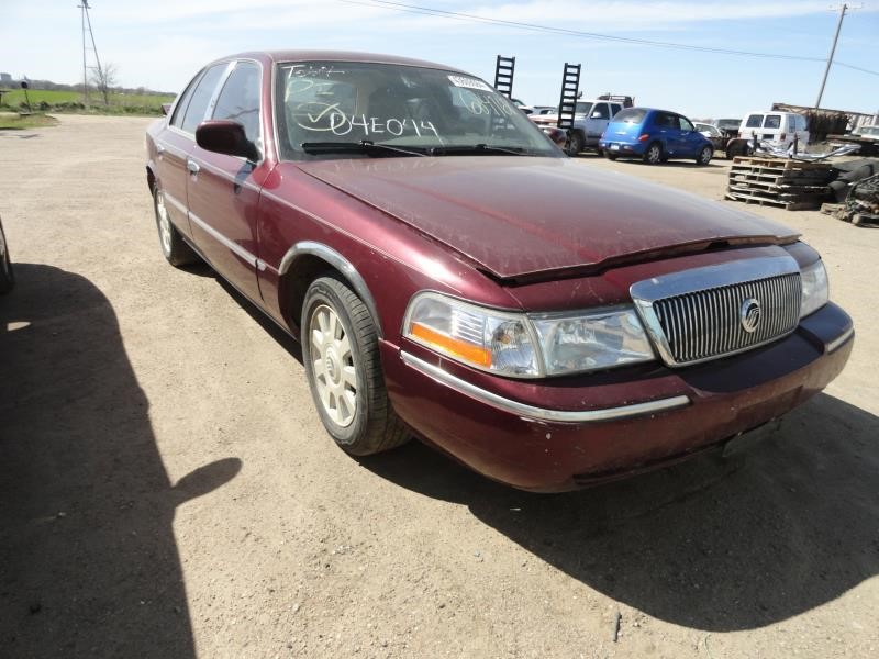https://f005.backblazeb2.com/file/img-partshotlines-com/Inventory/EX232/Vehicle/10261_01.jpg