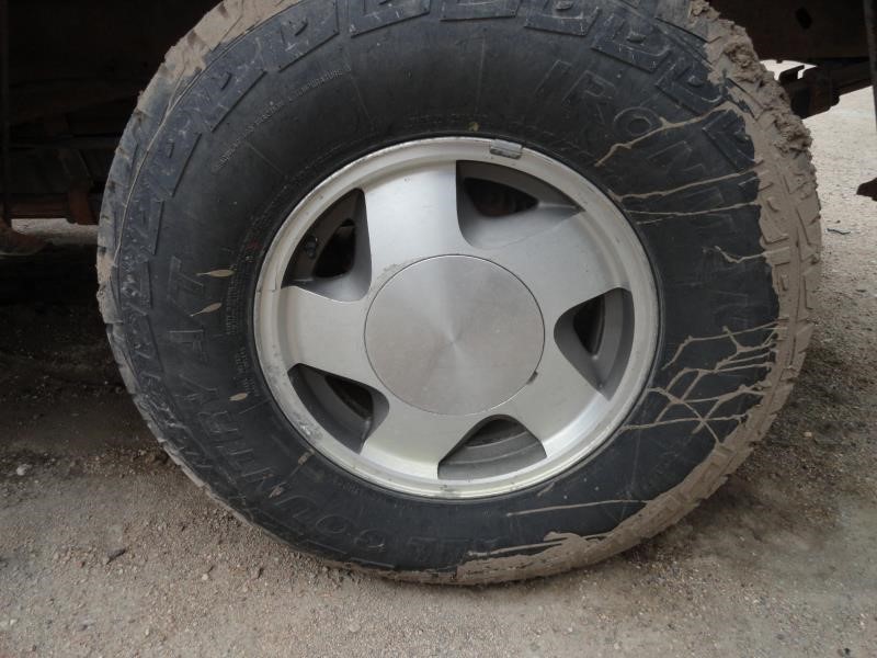 https://f005.backblazeb2.com/file/img-partshotlines-com/Inventory/EX232/Vehicle/10430_04.jpg