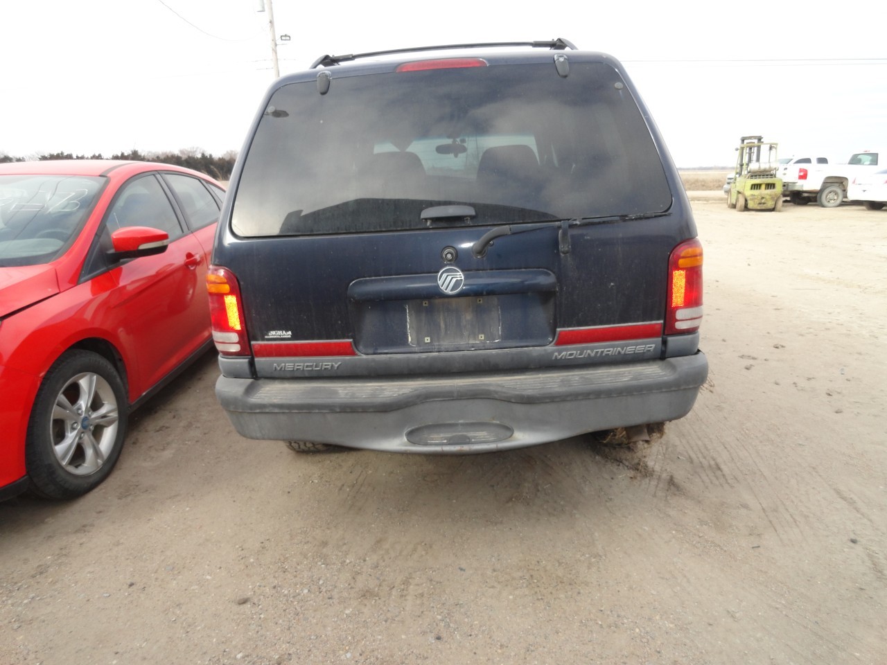 https://f005.backblazeb2.com/file/img-partshotlines-com/Inventory/EX232/Vehicle/11025_02.jpg
