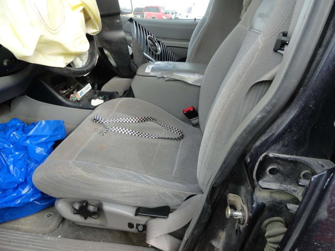 https://f005.backblazeb2.com/file/img-partshotlines-com/Inventory/EX232/Vehicle/11025_08.jpg