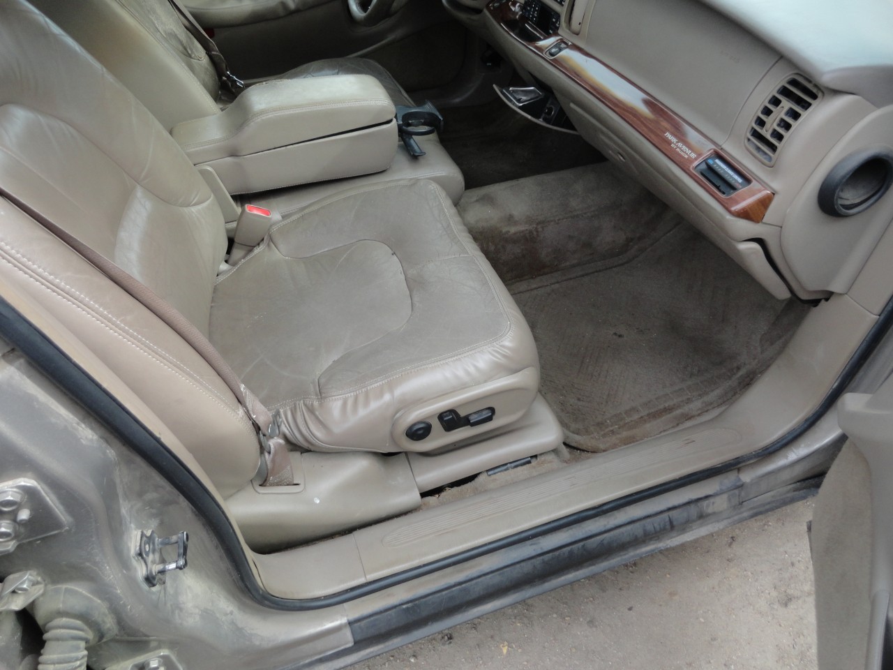 https://f005.backblazeb2.com/file/img-partshotlines-com/Inventory/EX232/Vehicle/11124_05.jpg