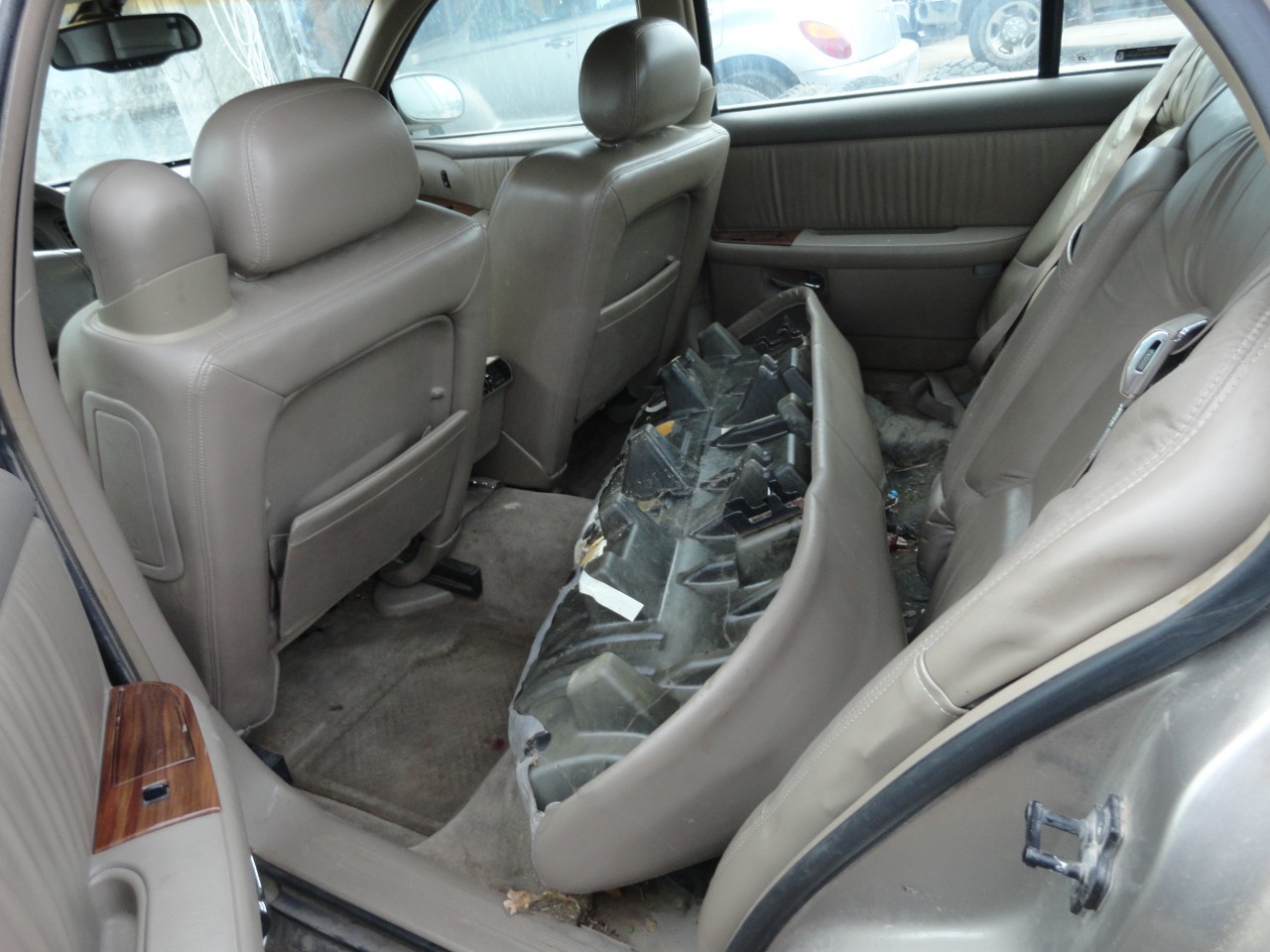 https://f005.backblazeb2.com/file/img-partshotlines-com/Inventory/EX232/Vehicle/11124_06.jpg