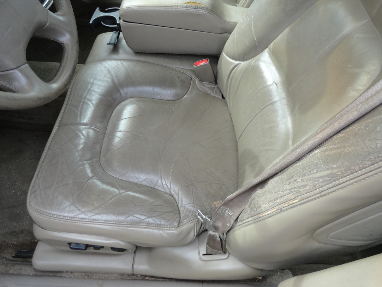 https://f005.backblazeb2.com/file/img-partshotlines-com/Inventory/EX232/Vehicle/11124_10.jpg