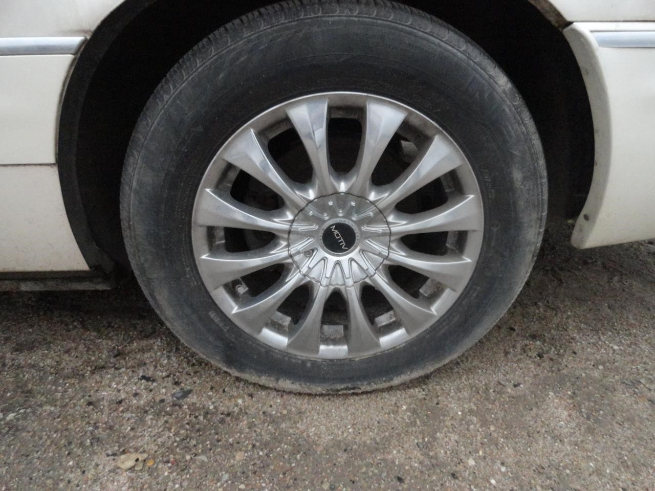 https://f005.backblazeb2.com/file/img-partshotlines-com/Inventory/EX232/Vehicle/11639_09.jpg