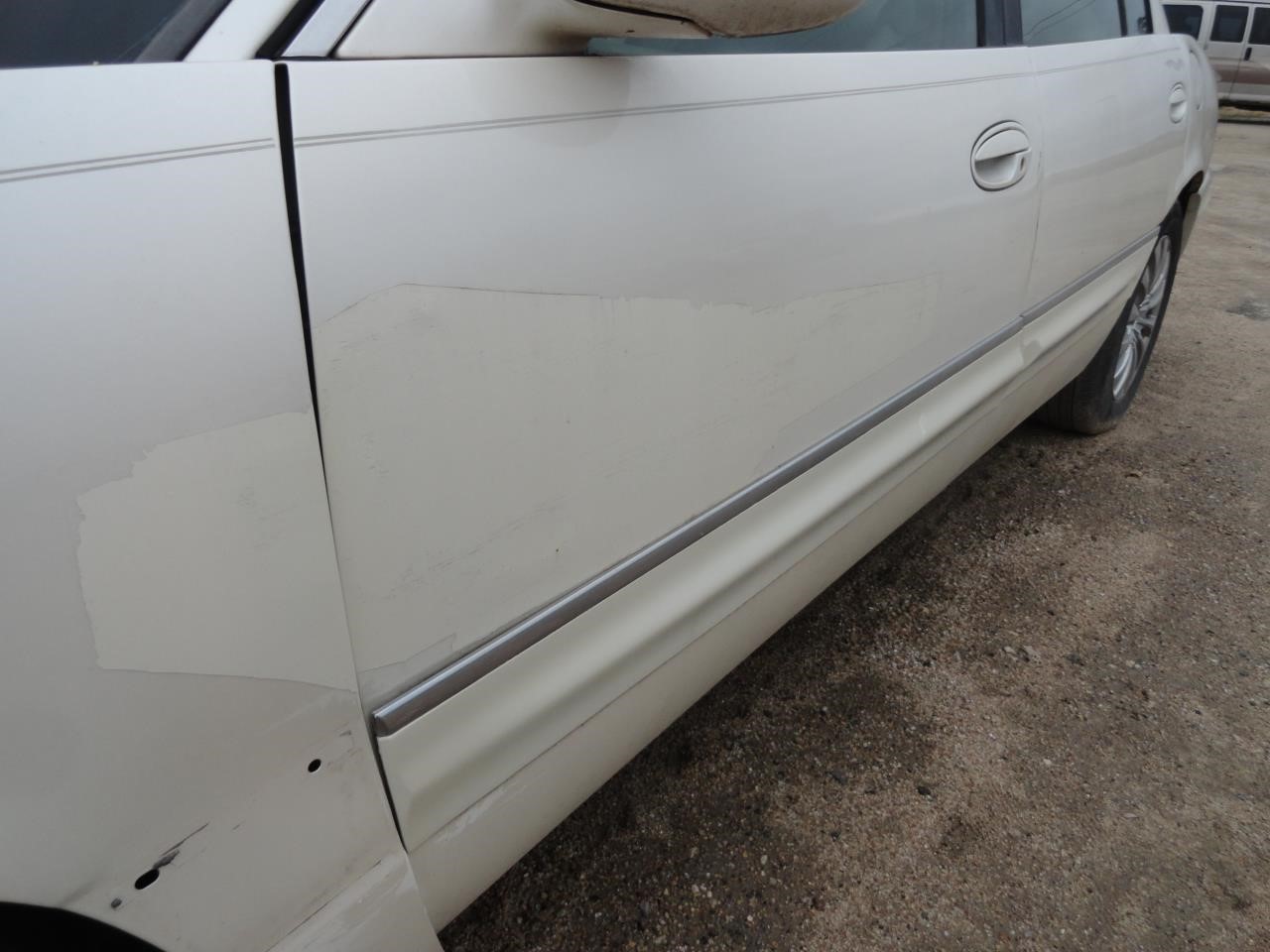 https://f005.backblazeb2.com/file/img-partshotlines-com/Inventory/EX232/Vehicle/11639_11.jpg