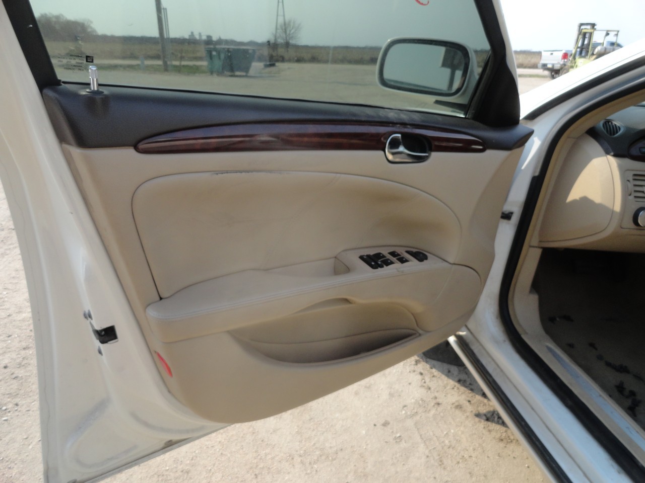 https://f005.backblazeb2.com/file/img-partshotlines-com/Inventory/EX232/Vehicle/11764_11.jpg