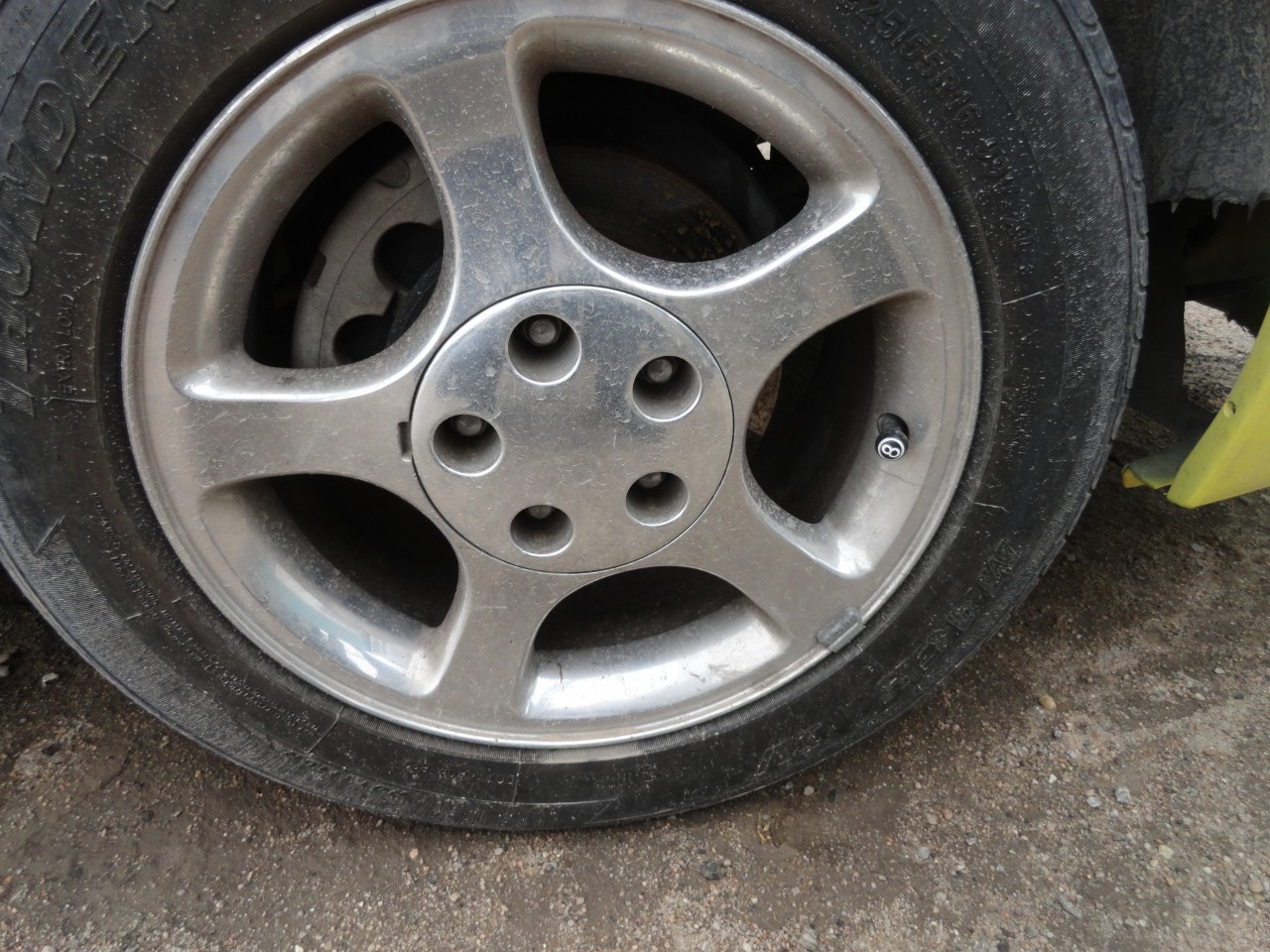 https://f005.backblazeb2.com/file/img-partshotlines-com/Inventory/EX232/Vehicle/11950_10.jpg