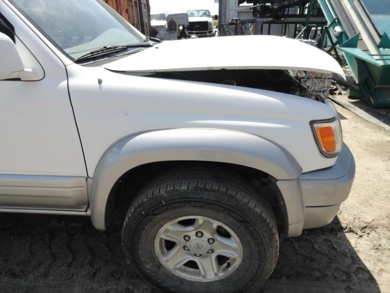 https://f005.backblazeb2.com/file/img-partshotlines-com/Inventory/EX232/Vehicle/6915_04.jpg