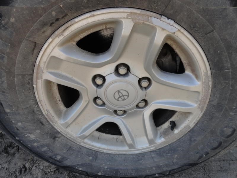 https://f005.backblazeb2.com/file/img-partshotlines-com/Inventory/EX232/Vehicle/6915_05.jpg