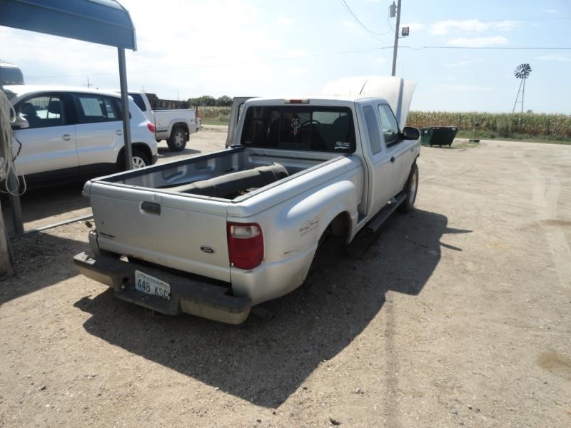 https://f005.backblazeb2.com/file/img-partshotlines-com/Inventory/EX232/Vehicle/8814_10.jpg