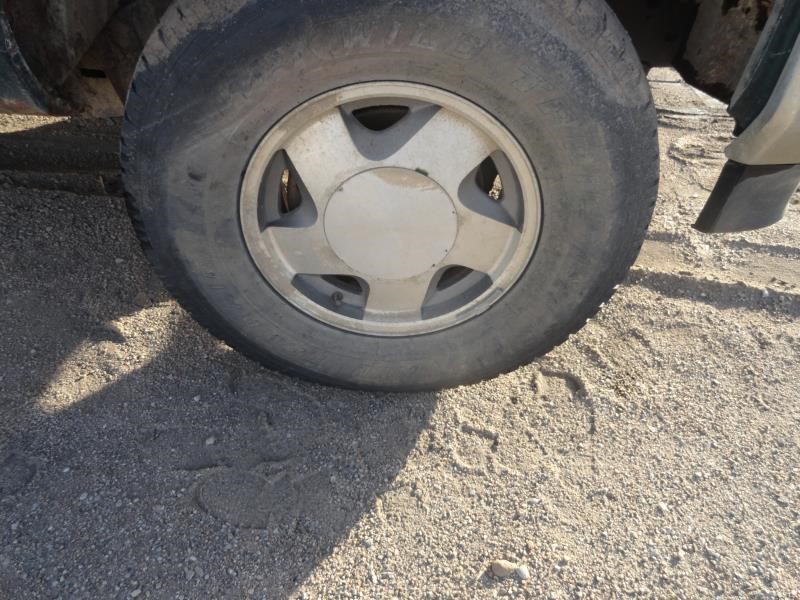 https://f005.backblazeb2.com/file/img-partshotlines-com/Inventory/EX232/Vehicle/8832_07.jpg