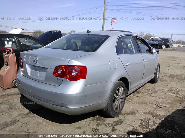 https://f005.backblazeb2.com/file/img-partshotlines-com/Inventory/EX246/Vehicle/1571_04.jpg