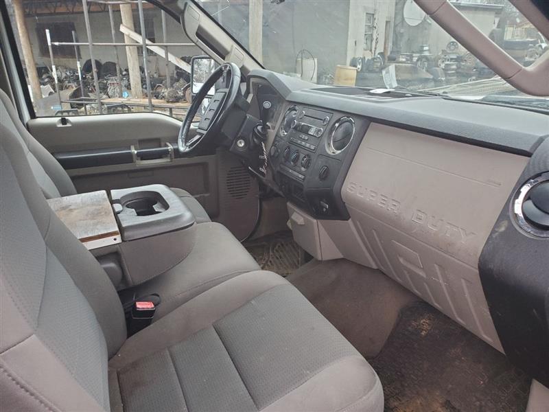 https://f005.backblazeb2.com/file/img-partshotlines-com/Inventory/EX246/Vehicle/1718_04.jpg