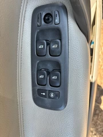 https://f005.backblazeb2.com/file/img-partshotlines-com/Inventory/EX246/Vehicle/1791_08.jpg