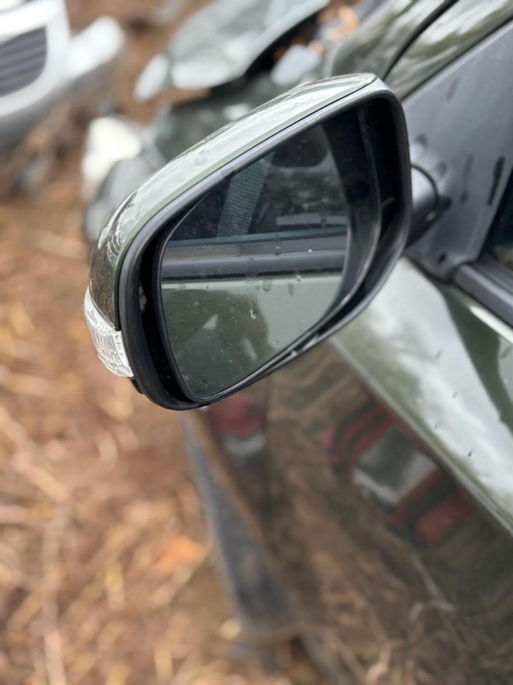 https://f005.backblazeb2.com/file/img-partshotlines-com/Inventory/EX246/Vehicle/1841_12.jpg