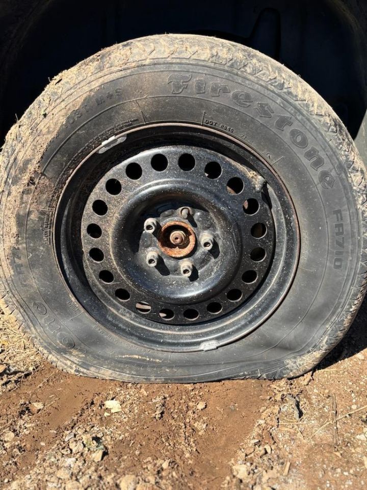https://f005.backblazeb2.com/file/img-partshotlines-com/Inventory/EX246/Vehicle/1875_06.jpg