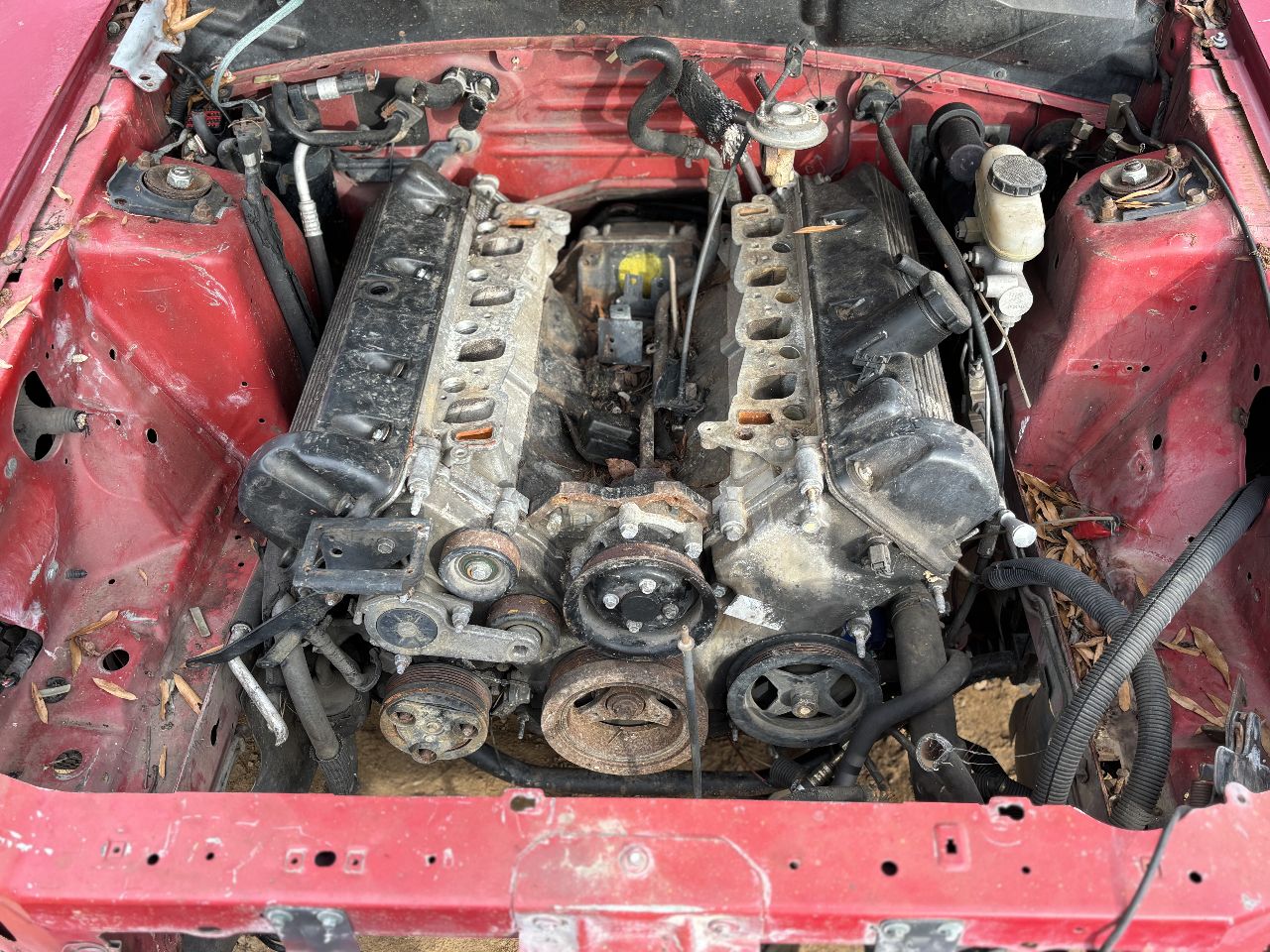 https://f005.backblazeb2.com/file/img-partshotlines-com/Inventory/EX246/Vehicle/1946_07.jpg