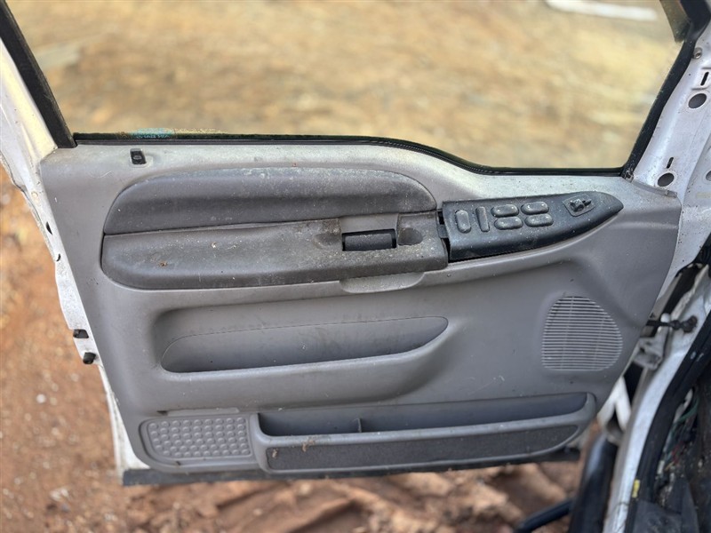 https://f005.backblazeb2.com/file/img-partshotlines-com/Inventory/EX246/Vehicle/1954_12.jpg