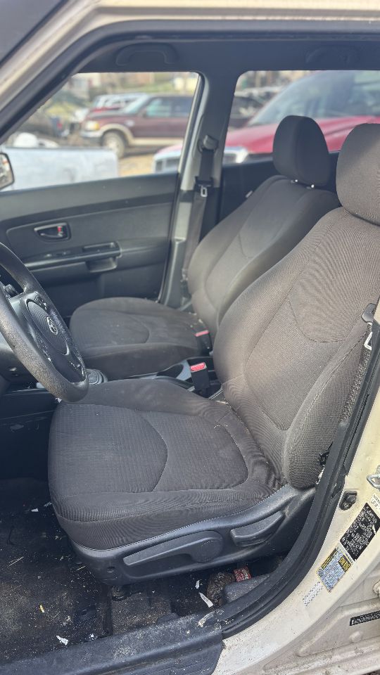 https://f005.backblazeb2.com/file/img-partshotlines-com/Inventory/EX246/Vehicle/1963_10.jpg